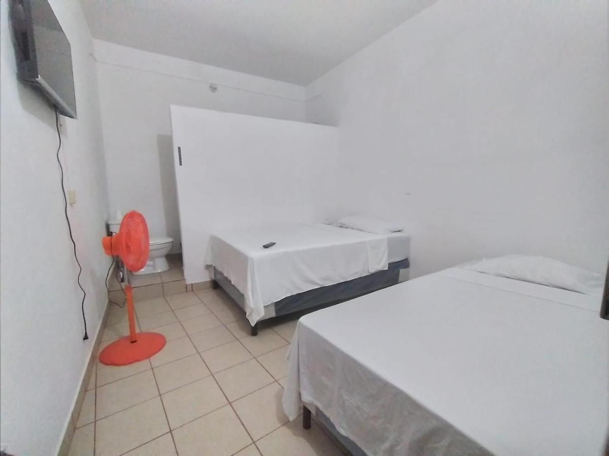 Hotel Villa Aurora Флорес Екстер'єр фото